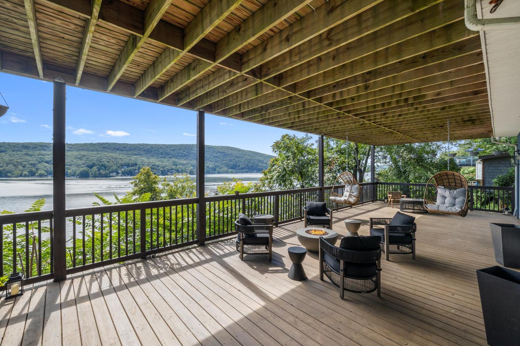 Lakeview House - Hot Tub - Firepit - Stunning Views - Spacious Deck - Cozy Living Room - Bar Greenwood Lake Eksteriør billede