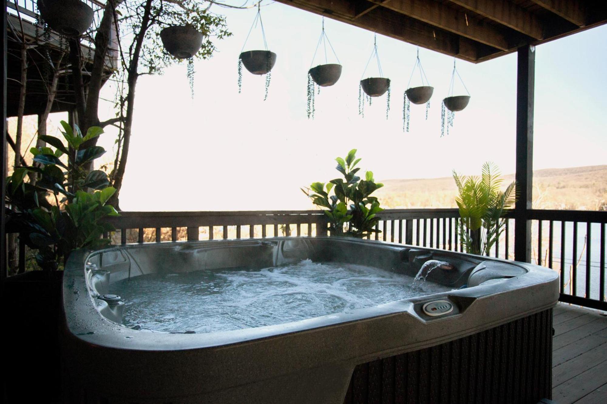 Lakeview House - Hot Tub - Firepit - Stunning Views - Spacious Deck - Cozy Living Room - Bar Greenwood Lake Eksteriør billede