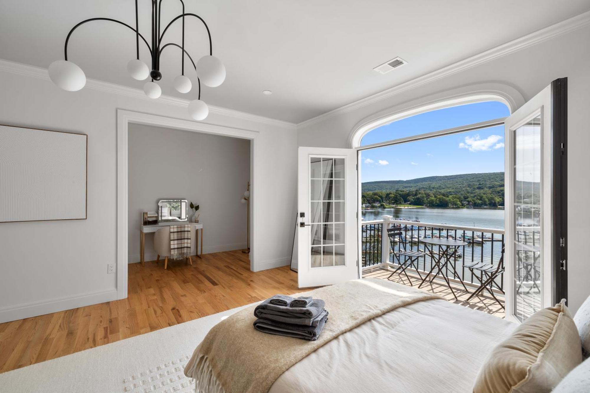 Lakeview House - Hot Tub - Firepit - Stunning Views - Spacious Deck - Cozy Living Room - Bar Greenwood Lake Eksteriør billede